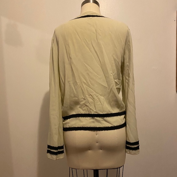 MARC JACOBS silk wrap top black trim size 6 - Picture 3 of 3